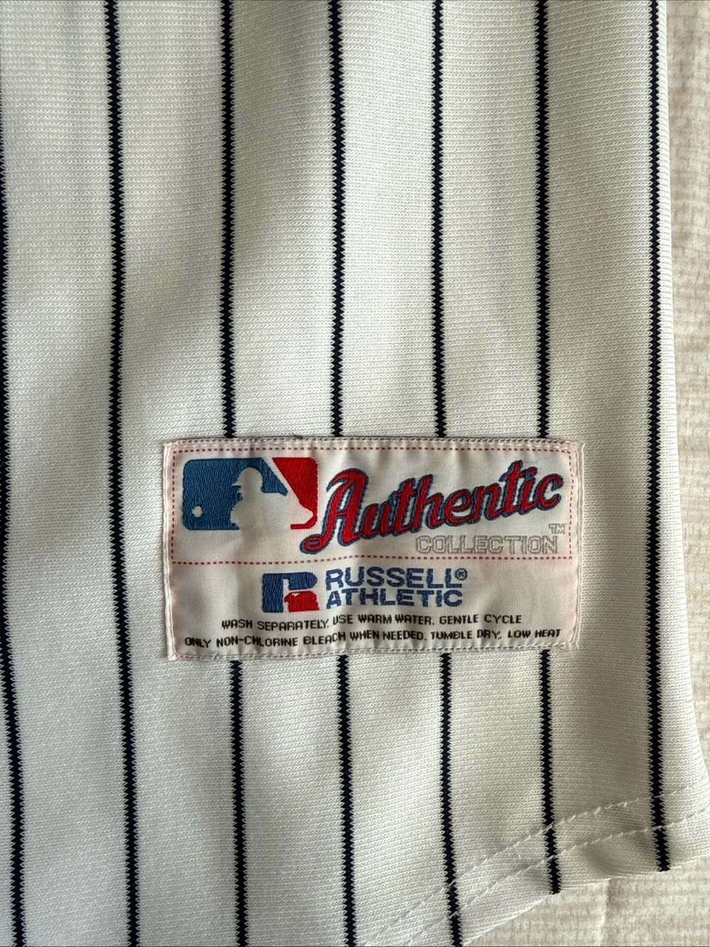Boy’s Russell Athletics Jason Giambi #25 NY Yankees MLB Jersey Sz Youth L - RARE